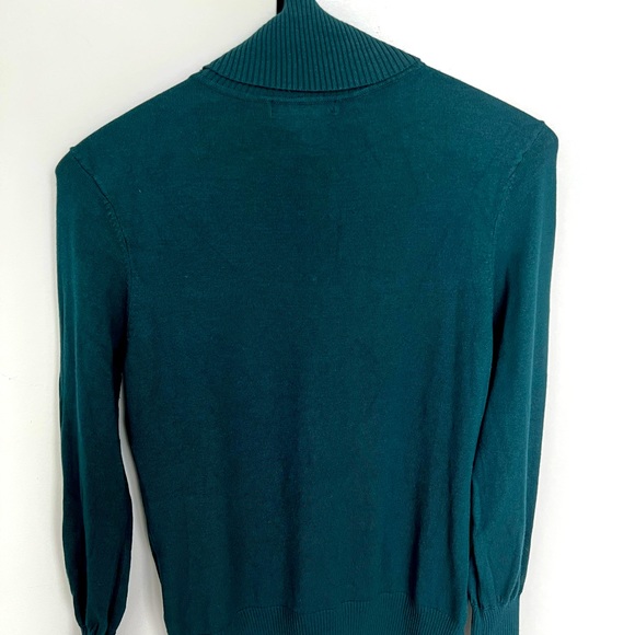 💙 Sexy fall turtleneck with keyhole detail - Picture 3 of 4